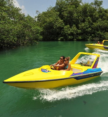 speed boat lagoon tour in cancun