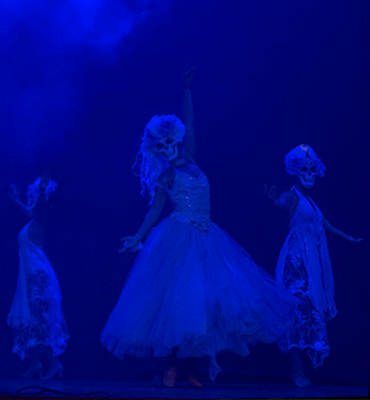 The Ghastly figure of La Llorona in the Show de Coco de Royal Solaris Los Cabos