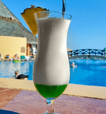 Refrescandote con la bebida del mes de enero en Los Cabos
