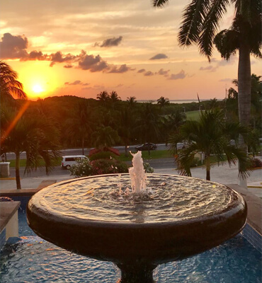 La Fuente frente al Hotel Solaris de Cancun