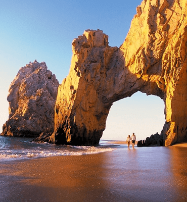 Caminando en el Arco de Los Cabos